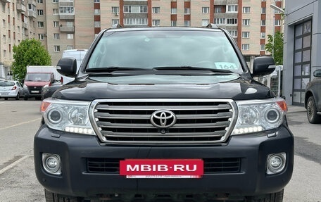 Toyota Land Cruiser 200, 2015 год, 3 125 000 рублей, 2 фотография