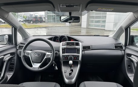 Toyota Verso I, 2013 год, 1 420 000 рублей, 30 фотография