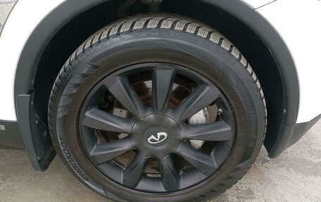 Infiniti QX70, 2016 год, 2 599 600 рублей, 2 фотография