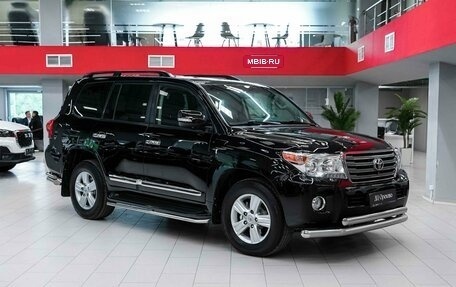 Toyota Land Cruiser 200, 2014 год, 3 290 000 рублей, 3 фотография