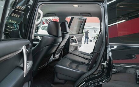 Toyota Land Cruiser 200, 2014 год, 3 290 000 рублей, 7 фотография