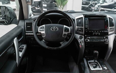Toyota Land Cruiser 200, 2014 год, 3 290 000 рублей, 15 фотография