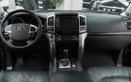 Toyota Land Cruiser 200, 2014 год, 3 290 000 рублей, 13 фотография