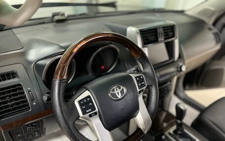 Toyota Land Cruiser Prado 150 рестайлинг 2, 2010 год, 2 850 000 рублей, 15 фотография