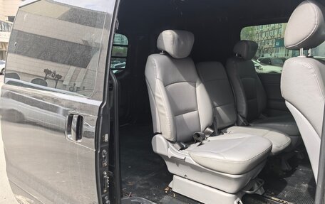 Hyundai Grand Starex Grand Starex I рестайлинг 2, 2008 год, 950 000 рублей, 8 фотография
