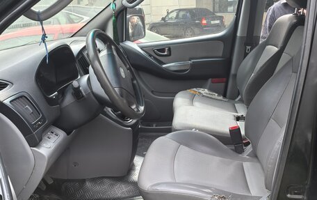 Hyundai Grand Starex Grand Starex I рестайлинг 2, 2008 год, 950 000 рублей, 4 фотография