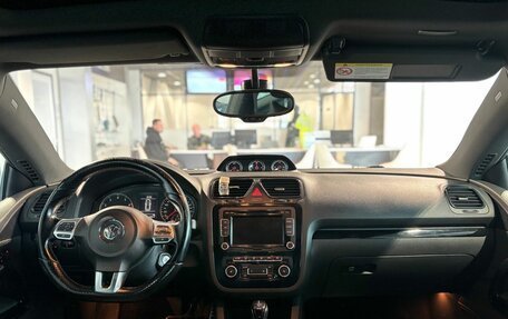 Volkswagen Scirocco III рестайлинг, 2011 год, 1 250 000 рублей, 26 фотография