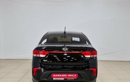 KIA Rio IV, 2018 год, 1 250 000 рублей, 6 фотография