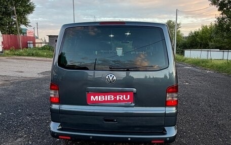 Volkswagen Multivan T5, 2004 год, 1 780 000 рублей, 6 фотография