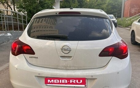 Opel Astra J, 2011 год, 520 000 рублей, 4 фотография