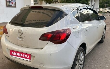 Opel Astra J, 2011 год, 520 000 рублей, 8 фотография