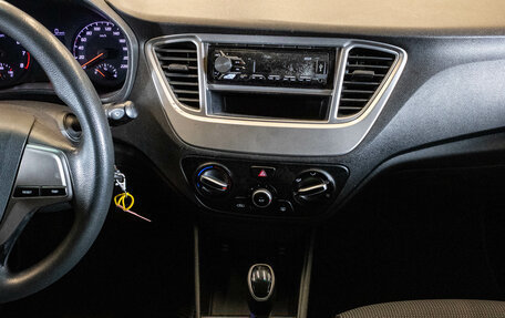 Hyundai Solaris II рестайлинг, 2020 год, 989 000 рублей, 7 фотография