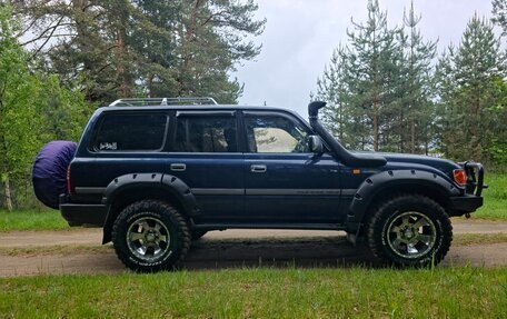 Toyota Land Cruiser 80 рестайлинг, 1997 год, 3 950 000 рублей, 5 фотография