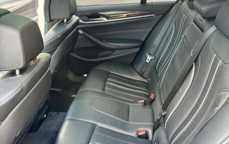 BMW 5 серия, 2019 год, 3 300 000 рублей, 18 фотография