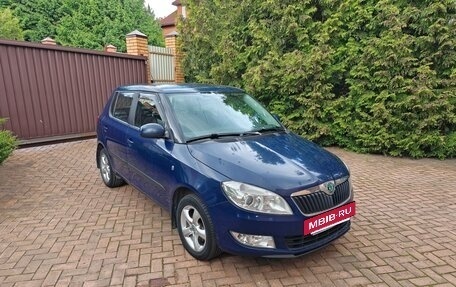 Skoda Fabia II, 2011 год, 419 999 рублей, 2 фотография