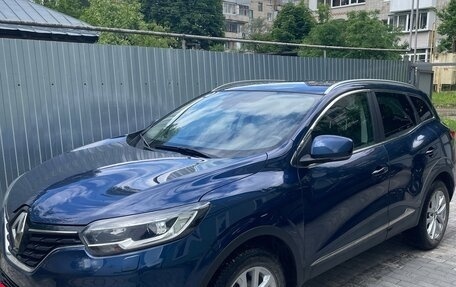 Renault Kadjar I рестайлинг, 2017 год, 1 390 000 рублей, 2 фотография