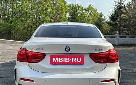 BMW 1 серия, 2022 год, 1 950 000 рублей, 5 фотография