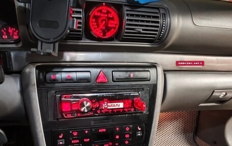 Audi A4, 1999 год, 1 200 000 рублей, 6 фотография