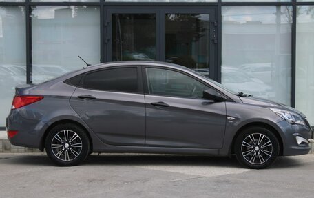 Hyundai Solaris II рестайлинг, 2015 год, 1 150 000 рублей, 5 фотография
