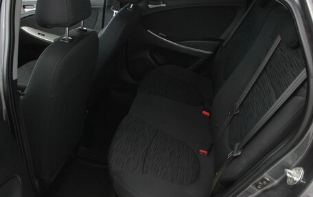 Hyundai Solaris II рестайлинг, 2015 год, 1 150 000 рублей, 25 фотография