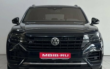 Volkswagen Touareg III, 2019 год, 4 300 000 рублей, 2 фотография