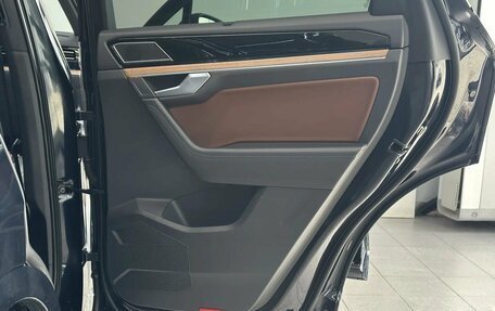 Volkswagen Touareg III, 2019 год, 4 300 000 рублей, 33 фотография