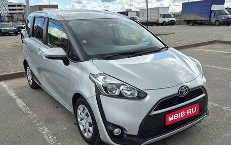 Toyota Sienta II, 2016 год, 1 290 000 рублей, 1 фотография