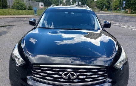 Infiniti FX II, 2011 год, 2 100 000 рублей, 1 фотография
