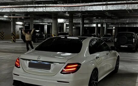Mercedes-Benz E-Класс, 2018 год, 2 800 000 рублей, 5 фотография