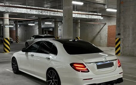 Mercedes-Benz E-Класс, 2018 год, 2 800 000 рублей, 4 фотография