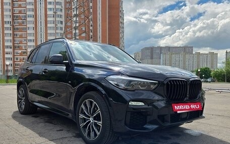 BMW X5, 2019 год, 5 970 000 рублей, 2 фотография