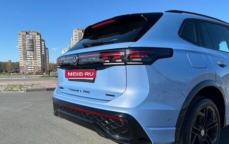 Volkswagen Tiguan, 2024 год, 4 200 000 рублей, 7 фотография