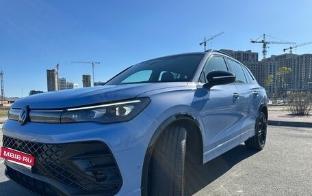 Volkswagen Tiguan, 2024 год, 4 200 000 рублей, 6 фотография