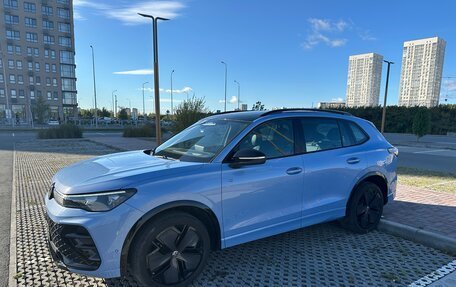 Volkswagen Tiguan, 2024 год, 4 200 000 рублей, 10 фотография
