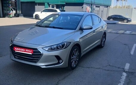 Hyundai Elantra VI рестайлинг, 2016 год, 998 000 рублей, 11 фотография