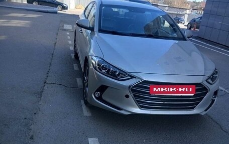 Hyundai Elantra VI рестайлинг, 2016 год, 998 000 рублей, 9 фотография