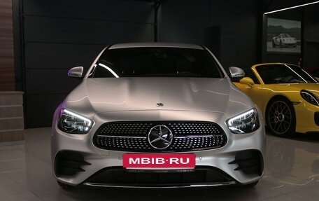 Mercedes-Benz E-Класс, 2022 год, 5 500 000 рублей, 5 фотография