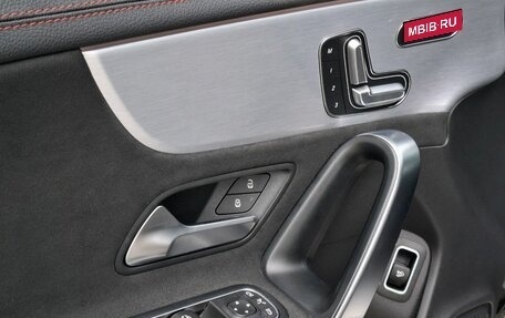 Mercedes-Benz CLA, 2021 год, 4 280 000 рублей, 11 фотография