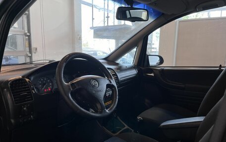 Opel Zafira A рестайлинг, 2004 год, 238 000 рублей, 17 фотография