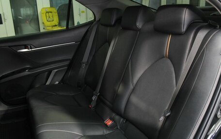 Toyota Camry, 2022 год, 3 695 000 рублей, 3 фотография