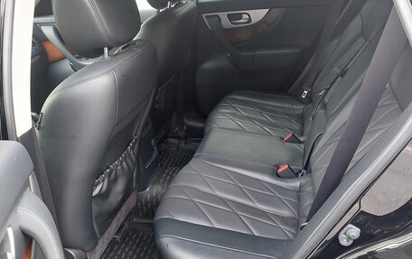 Infiniti FX II, 2011 год, 2 100 000 рублей, 17 фотография
