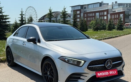 Mercedes-Benz A-Класс, 2019 год, 2 590 000 рублей, 2 фотография