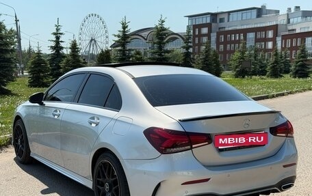 Mercedes-Benz A-Класс, 2019 год, 2 590 000 рублей, 5 фотография