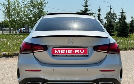 Mercedes-Benz A-Класс, 2019 год, 2 590 000 рублей, 3 фотография