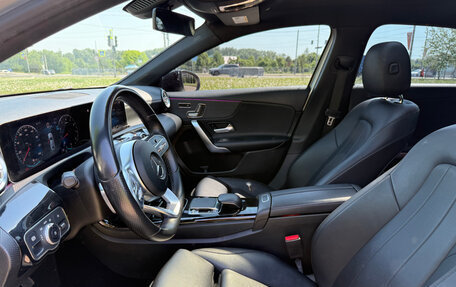 Mercedes-Benz A-Класс, 2019 год, 2 590 000 рублей, 12 фотография