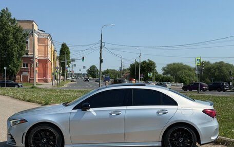 Mercedes-Benz A-Класс, 2019 год, 2 590 000 рублей, 9 фотография