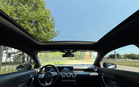Mercedes-Benz A-Класс, 2019 год, 2 590 000 рублей, 11 фотография