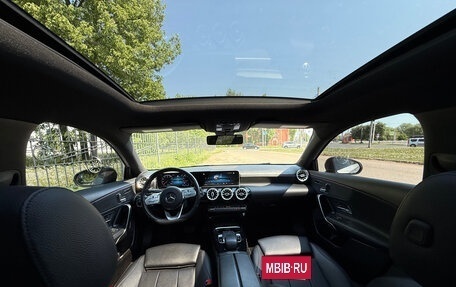 Mercedes-Benz A-Класс, 2019 год, 2 590 000 рублей, 10 фотография