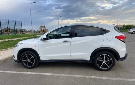 Honda Vezel, 2021 год, 2 500 000 рублей, 2 фотография