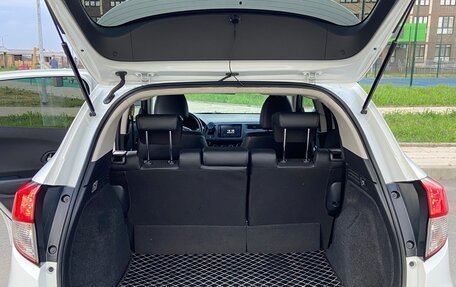 Honda Vezel, 2021 год, 2 500 000 рублей, 15 фотография